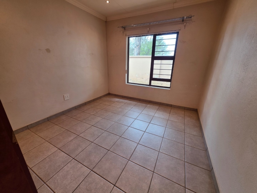 2 Bedroom Property for Sale in Wilkoppies North West